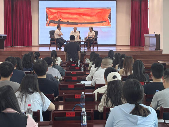 聆听红色故事 赓续初心使命 沅陵中青班学员沉浸式感悟榜样力量