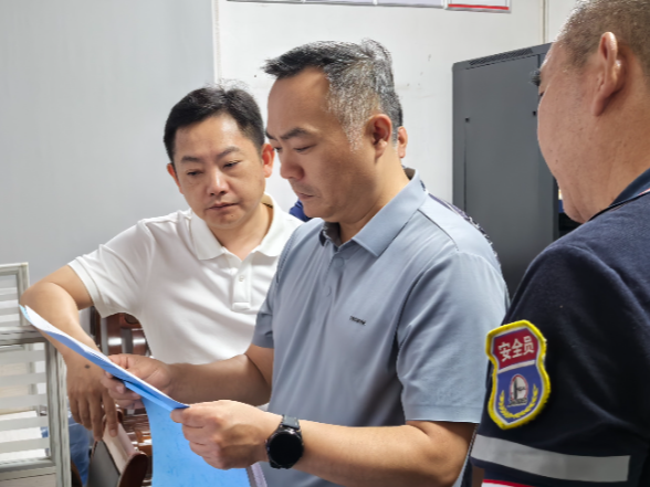 陈星调研沅陵镇安全生产和社会维稳工作