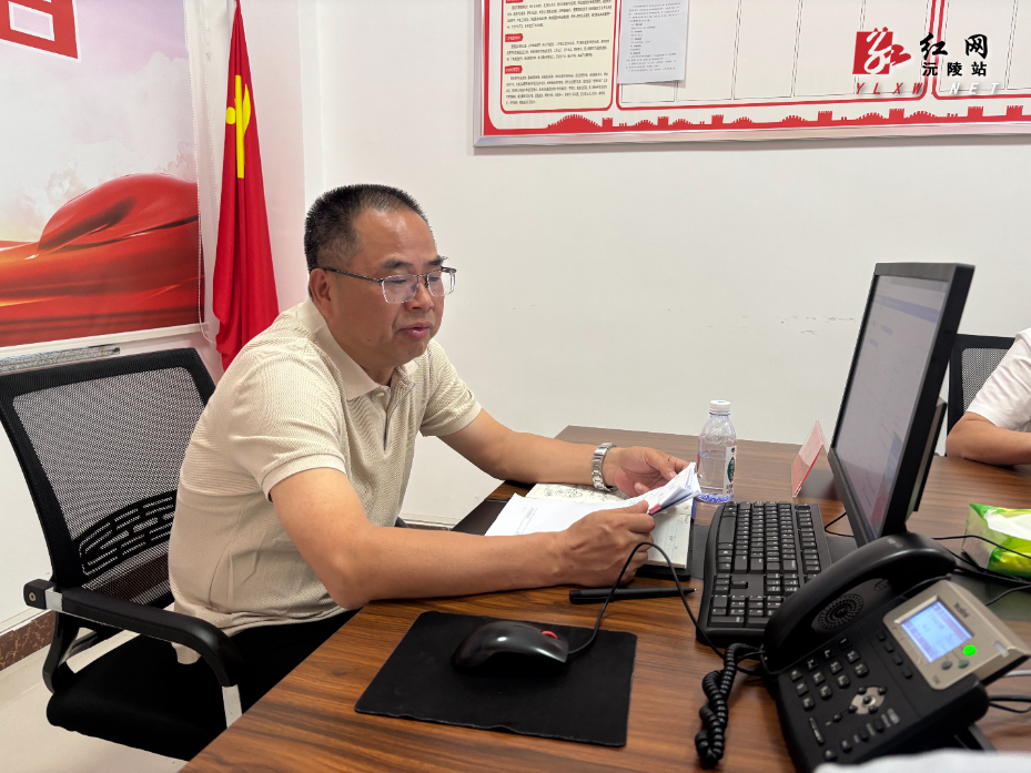 倾听民声解民忧：王鸿鹏接听12345政务服务便民热线