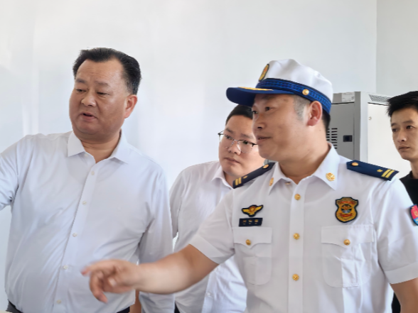 刘向阳暗访督导沅陵镇消防应急、安全生产及常态化帮扶工作
