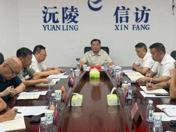 刘向阳主持召开2026年第13次信访工作联席会议暨县委书记专题约访会