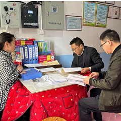 沅陵：严查城区配备校车幼儿园校车安全