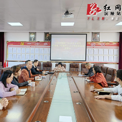 鹤鸣山小学：创文巩卫落实处 文明规范伴我行