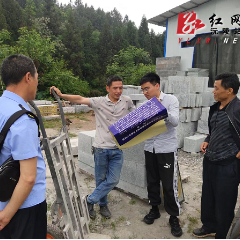 七甲坪镇：整治墓碑市场  守护绿水青山