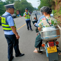 深溪口便民服务中心开展道路交通安全常态化执法