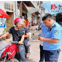 北溶乡开展集镇骑乘摩电车辆不戴头盔集中整治行动