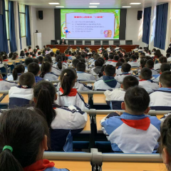 沅陵县“利剑护蕾 雷霆行动”宣讲团走进鹤鸣山小学宣讲