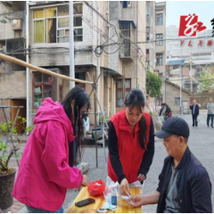 义诊服务进社区 贴心关怀暖民心：沅陵镇廻龙山社区开展惠民义诊志愿服务活动