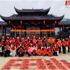 【新春送温暖】七甲坪镇社工站开展“墨香迎新春”童心写福联·文化润乡情活动