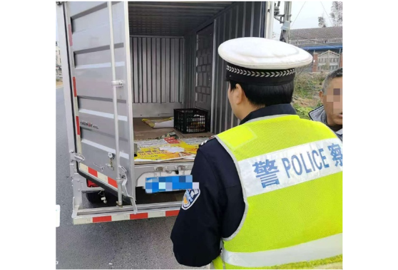 “迎元旦” 安乡交警积极开展道路交通秩序整治行动