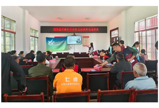 健康素养进乡村 贴心服务暖民心 ——安乡县疾控中心开展下乡宣传活动