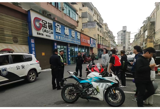 安乡：炸街扰民不可取 队所联勤齐查处