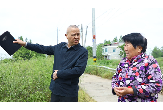 【北有安乡·自强不息】【担当作为优秀干部】刘军：做信访群众的“暖心人”