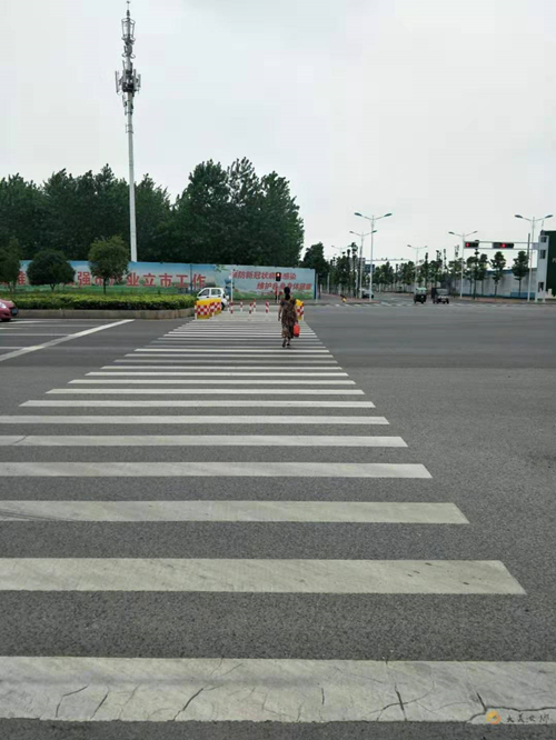 手机报 不文明行为.jpg
