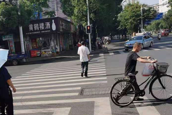 手机报  不文明.jpg