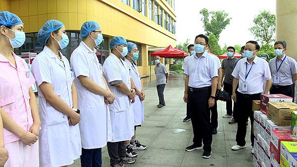 手机报 陈德.jpg