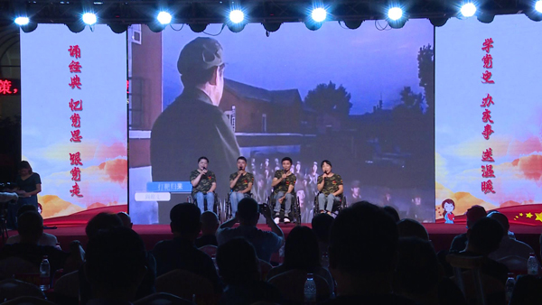 手机报 演唱红歌.jpg