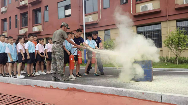 县消防_副本.jpg 县消防_副本.jpg