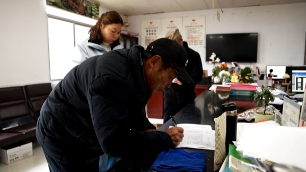 566A9965.MP4.jpg 566A9965.MP4.jpg