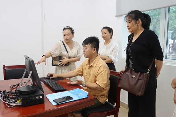 IMG_0618.jpg IMG_0618.jpg