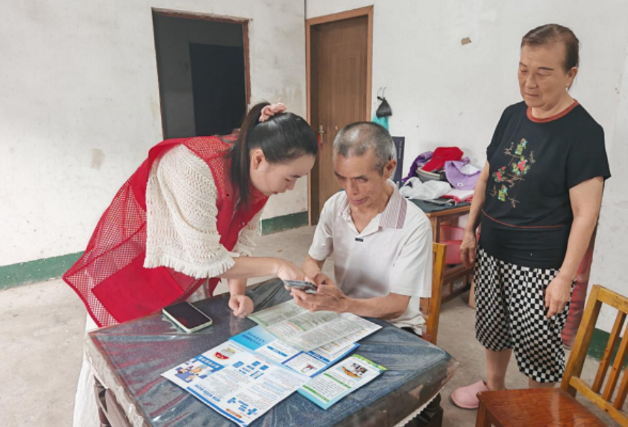 县数据局：政务服务“进家门” 居民群众得实惠