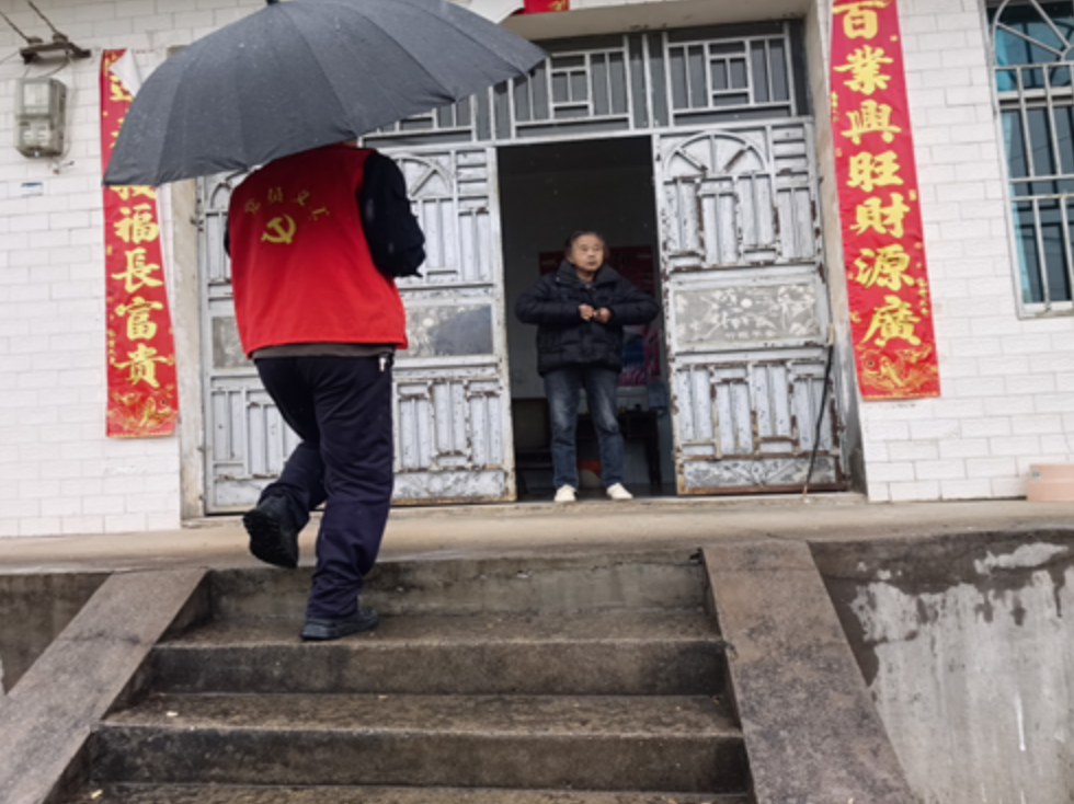 黄山头镇：筑牢安全防线 守护群众平安