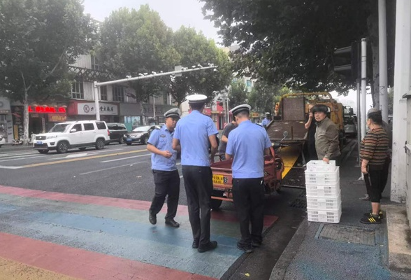 安乡：联合行动严查摩电违法 兵分两路源头路面齐发力