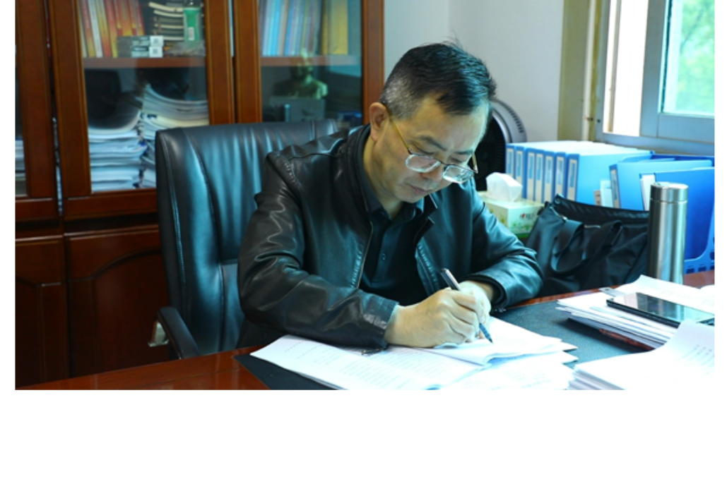 【担当作为优秀干部】卢光顺：守粮兴县践使命 谋篇布局启新程