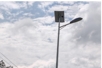 爱心企业家反哺桑梓 捐赠路灯为家乡 添“光”