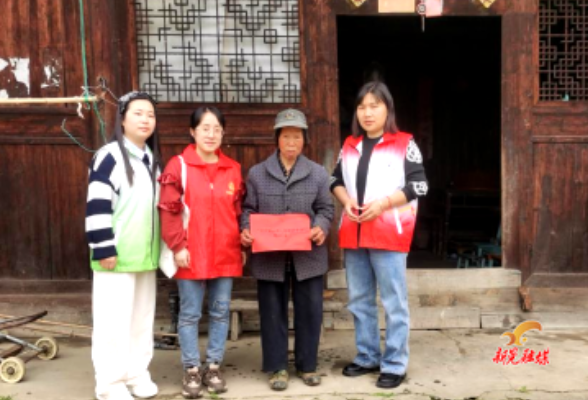 波洲镇：点亮微心愿 党群圆梦行