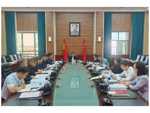 符家盛主持县委理论学习中心组2026年第十次集体学习