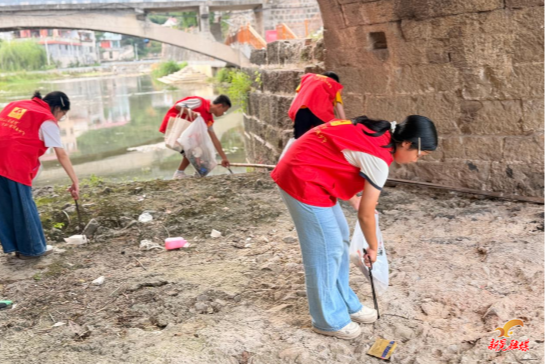 净滩巡河·共建美丽生态㵲水河