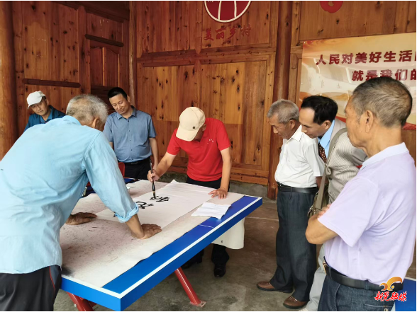 凉伞镇关工委联合开展重阳节主题活动