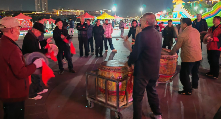 新春走基层丨我县“闹年锣”民俗活动热闹开启