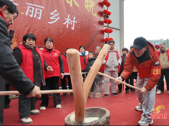 新春走基层丨晃州镇晃州村坳背罗片区“村晚”点燃乡村夜晚