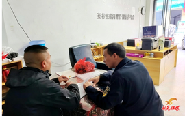 严把网络食品“准入关” 筑牢云端消费“安全网” ——新晃市场监督管理局晃州所开展外卖平台食品安全专项检查