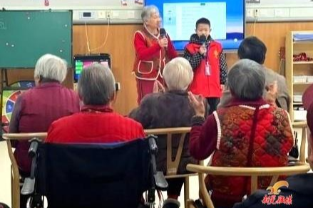 雷锋精神暖人心 医养陪伴传真情