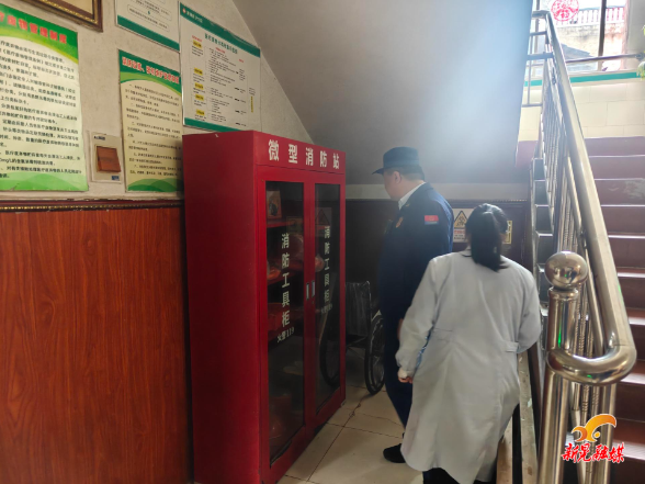县消防救援局深入医疗机构开展消防安全检查