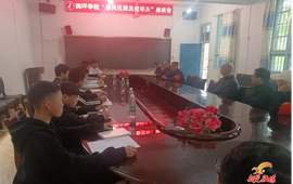 波洲镇：“五老”进校润童心 红色薪火助成长