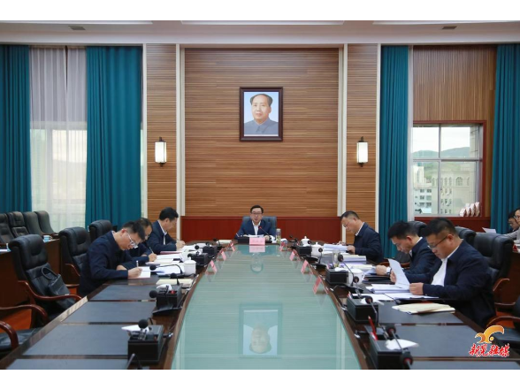 符家盛主持县委理论学习中心组2026年第四次集体学习