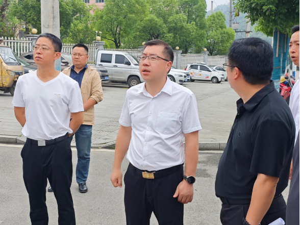 杨凯程专题调研城市更新工作