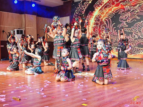 县幼儿园举办2026年庆“六一”暨喜迎县庆70周年文艺汇演