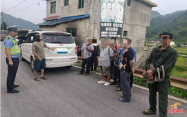 新晃公安局持续开展道路交通安全隐患大排查大整治
