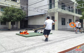 波洲镇中心小学：沉浸式防溺水演练 筑牢夏季生命安全防护堤