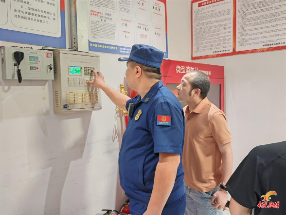 我县开展重点场所消防安全集中夜查行动