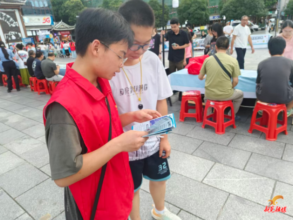 防毒护苗筑防线 法治护航少年行