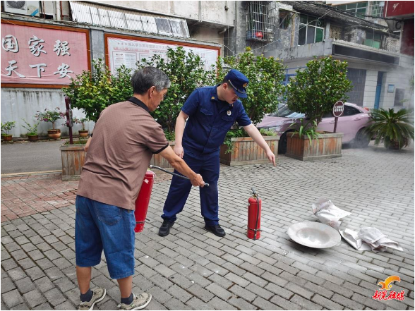 县消防救援局到桥南社区开展社区网格员消防安全培训