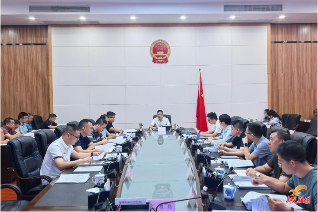 杨凯程主持召开县政府常务会议