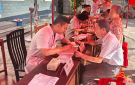 晃州镇大树湾村：义诊下乡暖人心 科普宣讲护成长