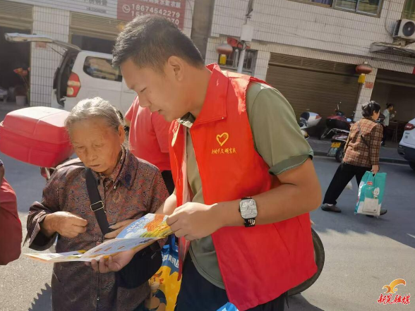 步头降苗族乡：赶集日集中宣传 筑牢安全防护屏障